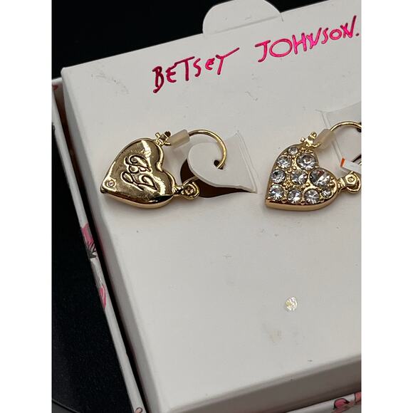 Betsey Johnson Romantic Crystal Heart Lock Drop‎ Gold Tone Earrings New - Picture 5 of 6